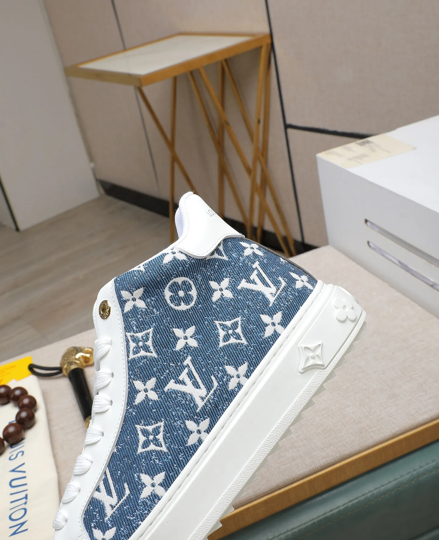 Men's shoes 💰580 📛📛【LOUIS VUITTON】Louis Vuitton official website synchronized new products 👟Milan fashion catwalk style 🇰🇾🇰🇾LV family logo, celebrity style, a must-have for fashionistas ⚠️First-layer calfskin ➕Genuine leather lining ➕Official website original version special outsole 👞Number 38-44